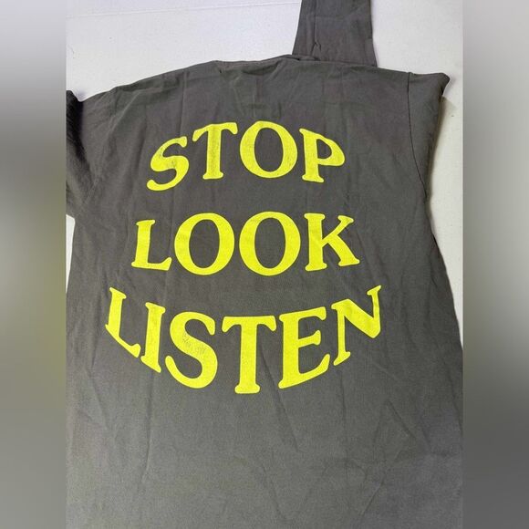 New Travis Scott Astroworld Europe 2019 Tour LS Tee Grey Size M Stop Look Listen - Picture 3 of 12